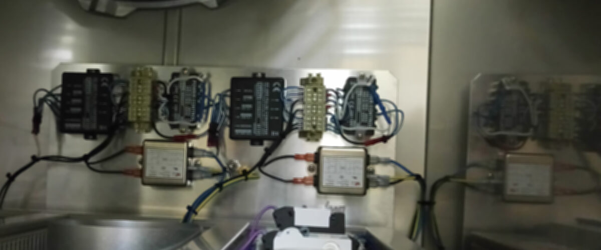 Bild Verzerrt Elektroingenieur 2026